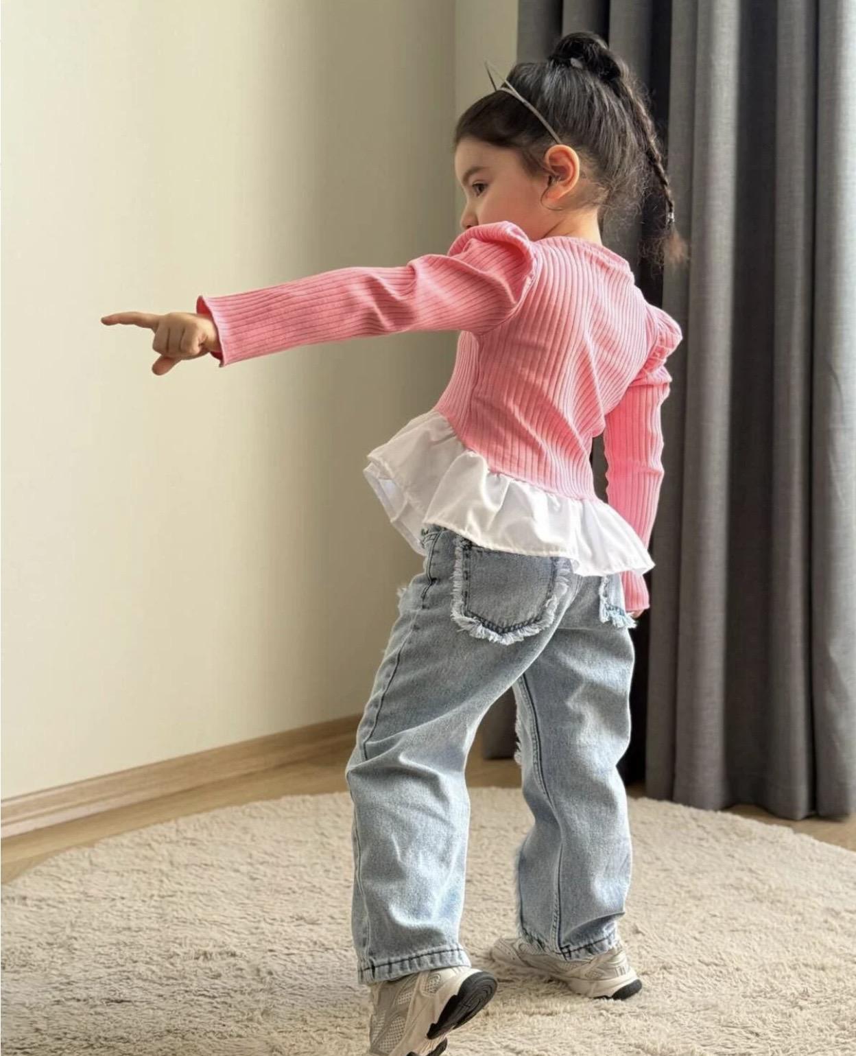 Fırfırlı Kot Pantolonlu Takım